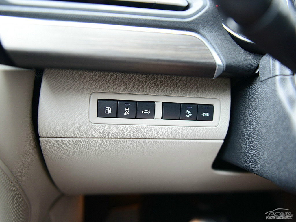 碳晶黑標(biāo)致408中控內(nèi)飾圖片