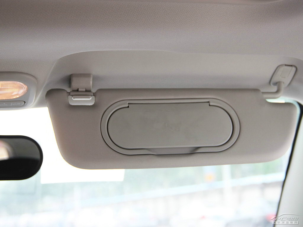 名爵3內(nèi)飾高清大圖