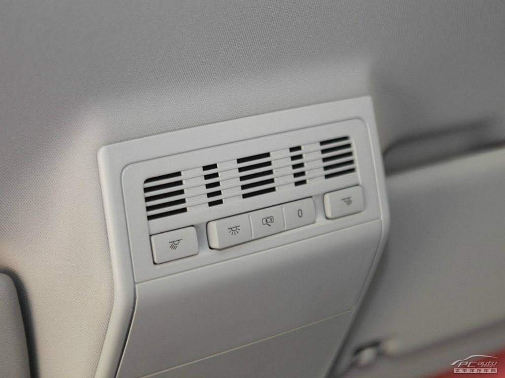 凱路威內(nèi)飾高清大圖