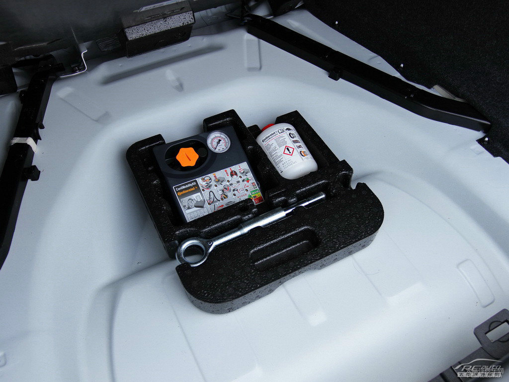 水晶白沃爾沃S60細節(jié)其它細節(jié)圖片