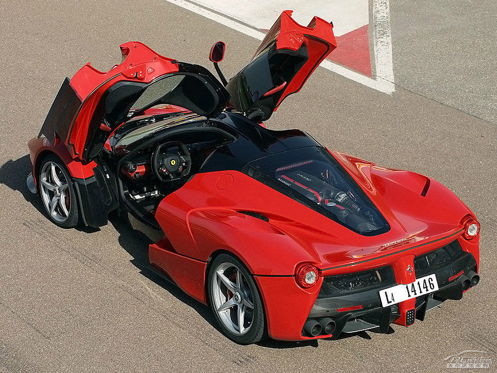 LaFerrari܇(ch)^(gun)^(gun)DƬ