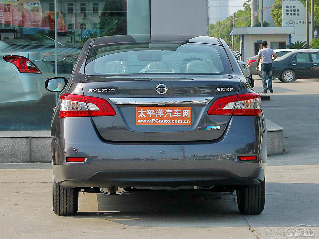 鉑金灰軒逸整車外觀外觀圖片