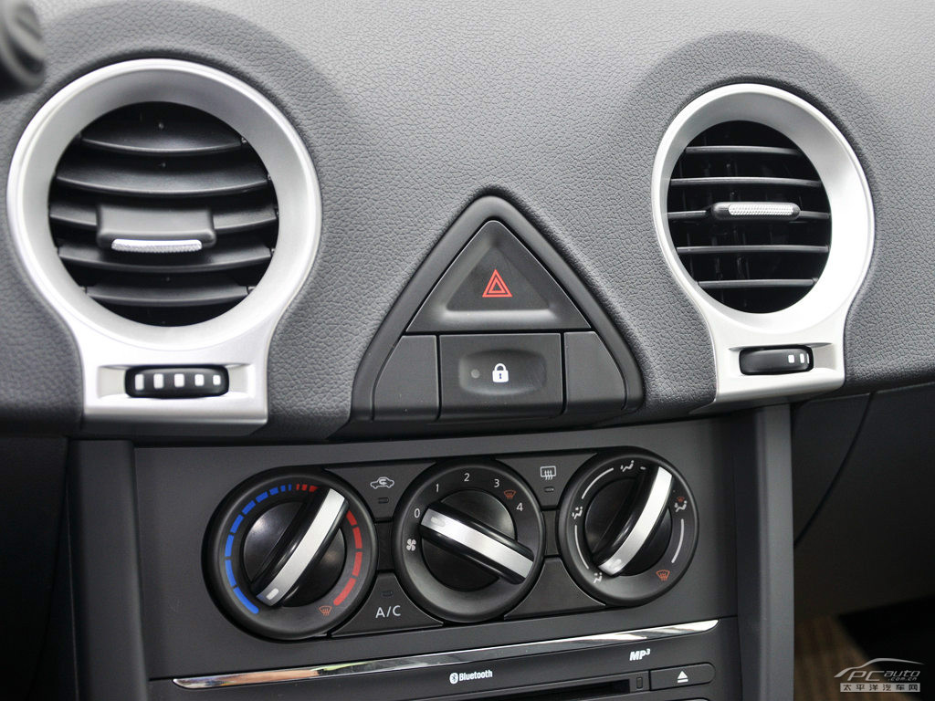 科雷傲(進(jìn)口)內(nèi)飾高清大圖