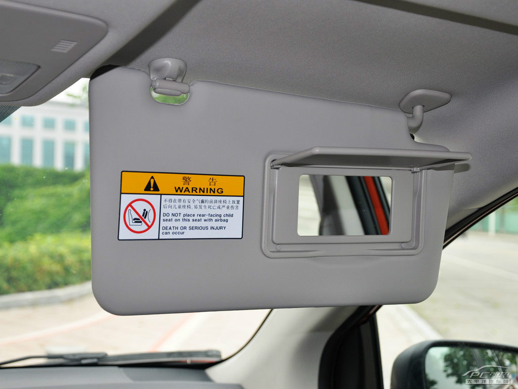 科雷傲(進(jìn)口)內(nèi)飾高清大圖