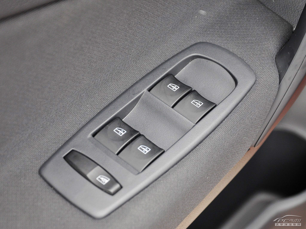 科雷傲(進口)內飾高清大圖