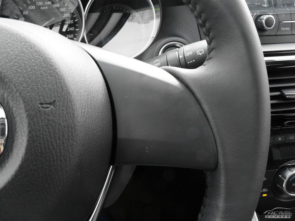 珠光白馬自達(dá)CX-5中控內(nèi)飾圖片