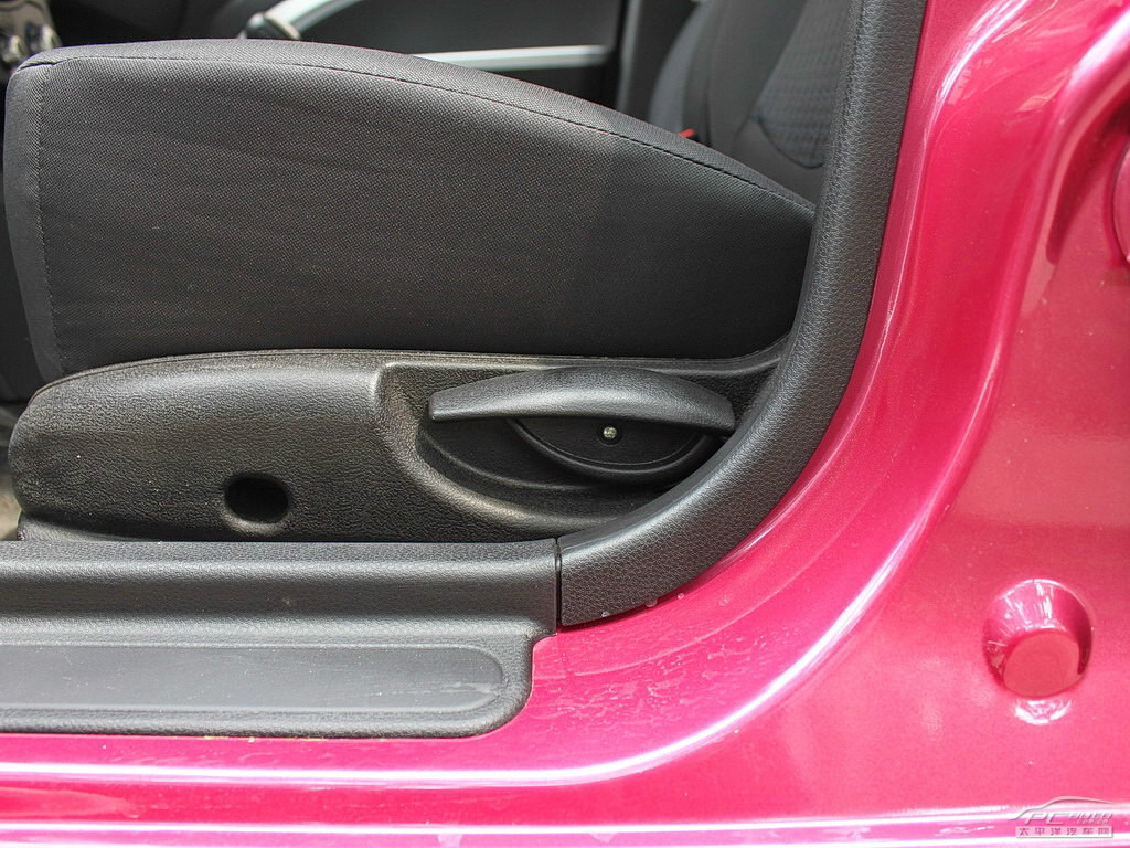 力帆330內(nèi)飾高清大圖