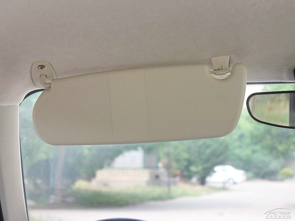 力帆330內(nèi)飾高清大圖