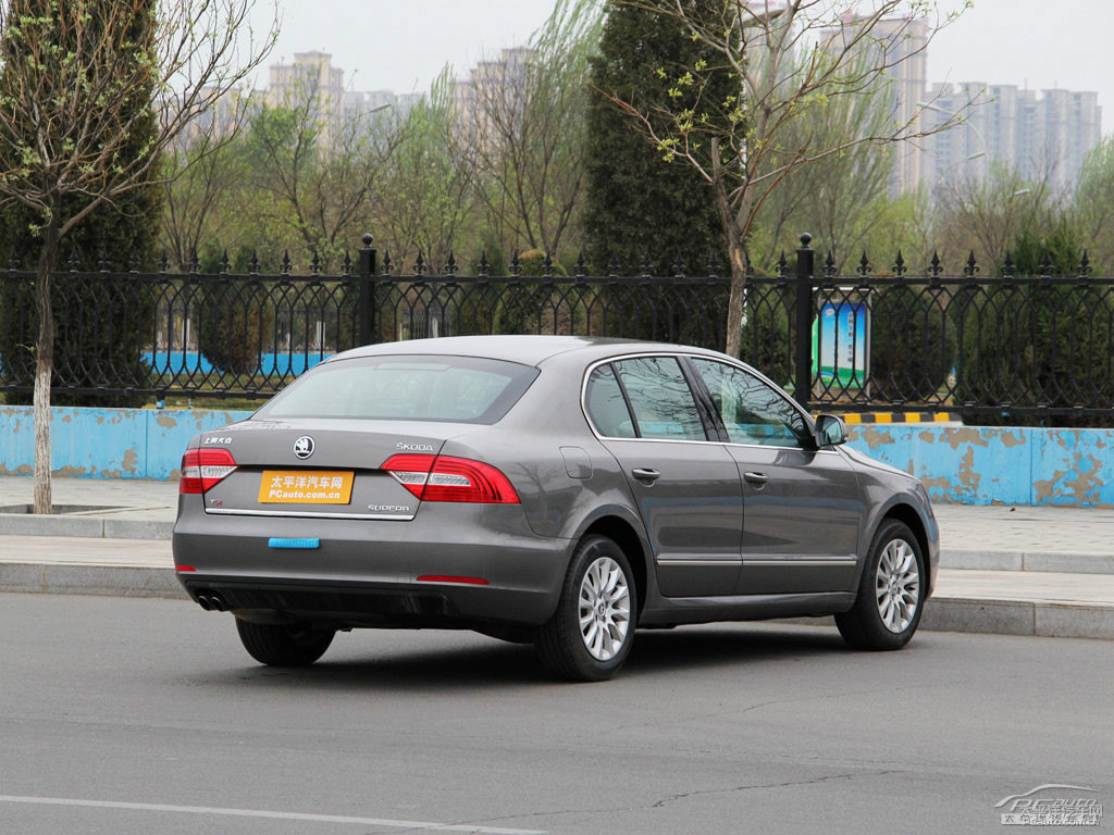 錦玉灰速派整車外觀外觀圖片