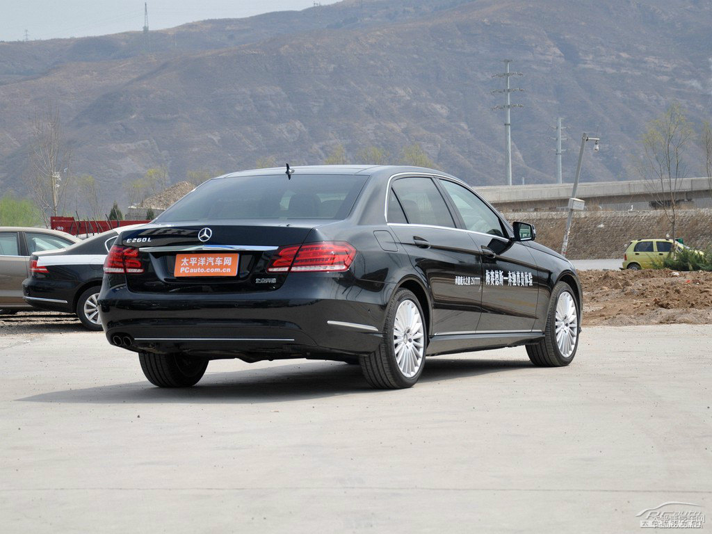 黑銅灰奔馳E級(jí)整車外觀外觀圖片