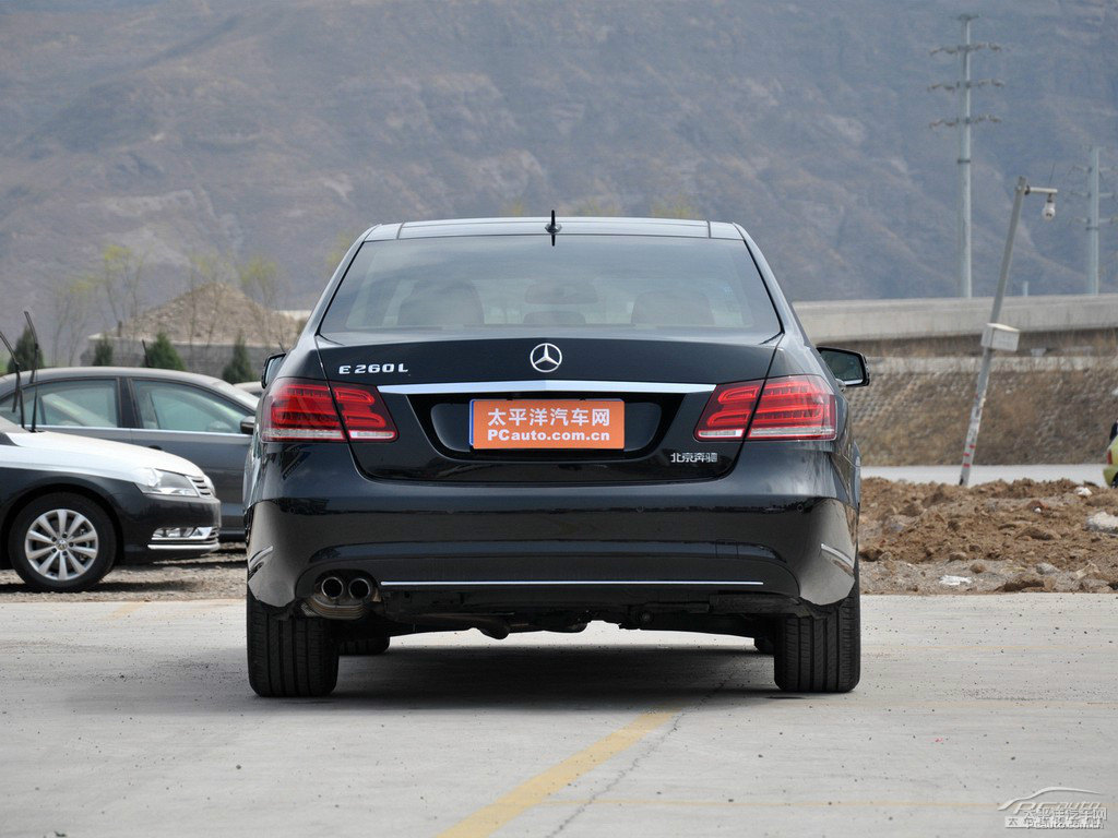 黑銅灰奔馳E級(jí)整車(chē)外觀外觀圖片