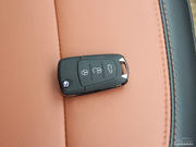 2014款 1.6L 手動(dòng)智尊型 2014款 1.6L 手動(dòng)智尊型