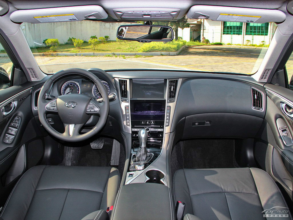 英菲尼迪Q50內(nèi)飾高清大圖