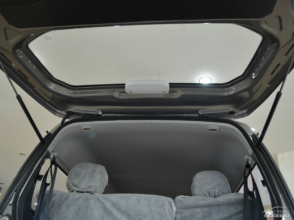 長安之星7空間高清大圖