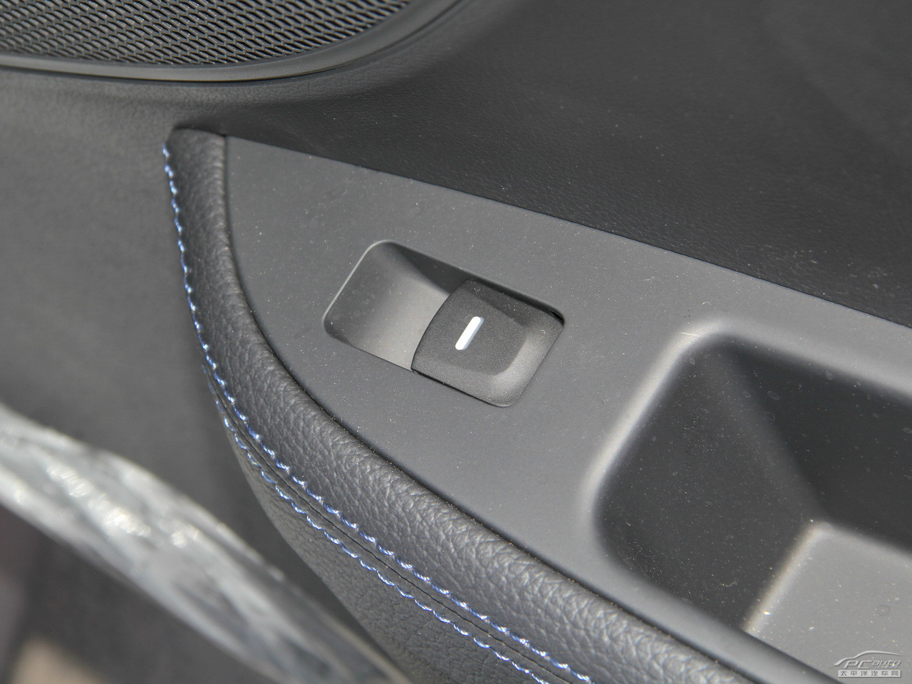 Veloster內(nèi)飾高清大圖