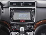 2013款 運(yùn)動(dòng)版 1.5T 手動(dòng)四驅(qū)精英型 2013款 運(yùn)動(dòng)版 1.5T 手動(dòng)四驅(qū)精英型