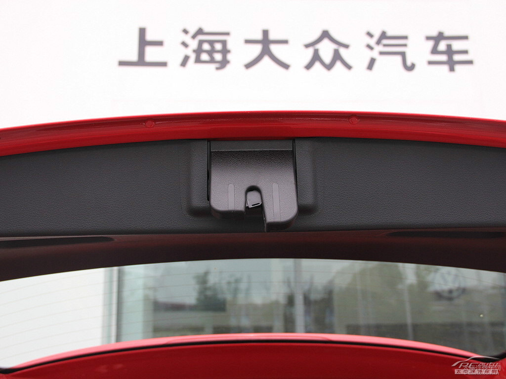 風(fēng)格紅大眾Polo后備廂空間圖片
