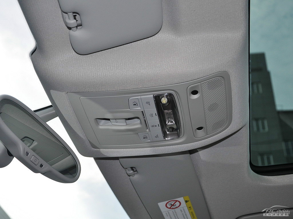 薩摩亞橙奧迪Q3車廂內飾圖片