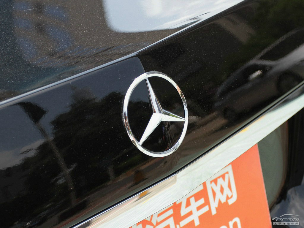 奔馳E級外觀高清大圖
