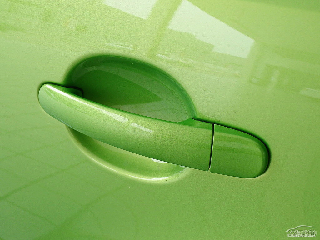 流光綠大眾Polo車身外觀圖片