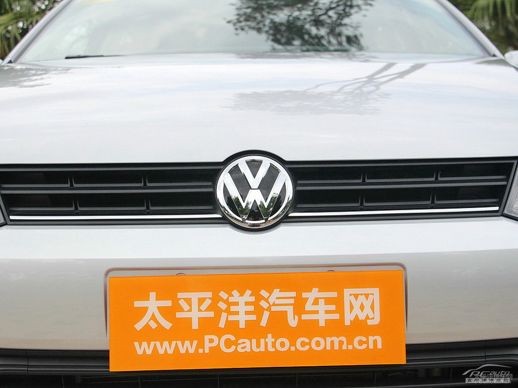 銳利銀大眾Polo車頭外觀圖片