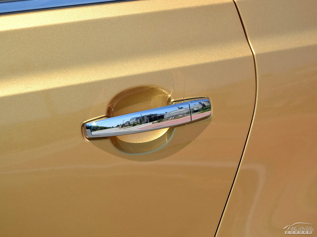 流沙金寶駿730車身外觀圖片