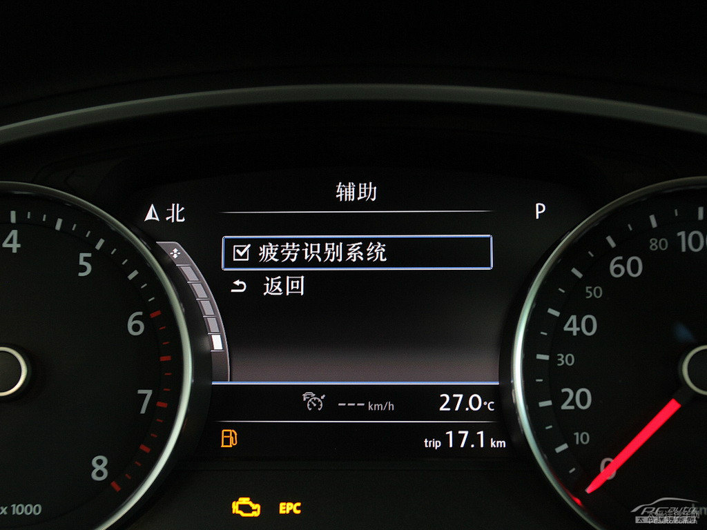 途銳中控內(nèi)飾圖片
