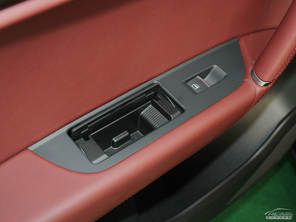 途銳車廂內(nèi)飾圖片