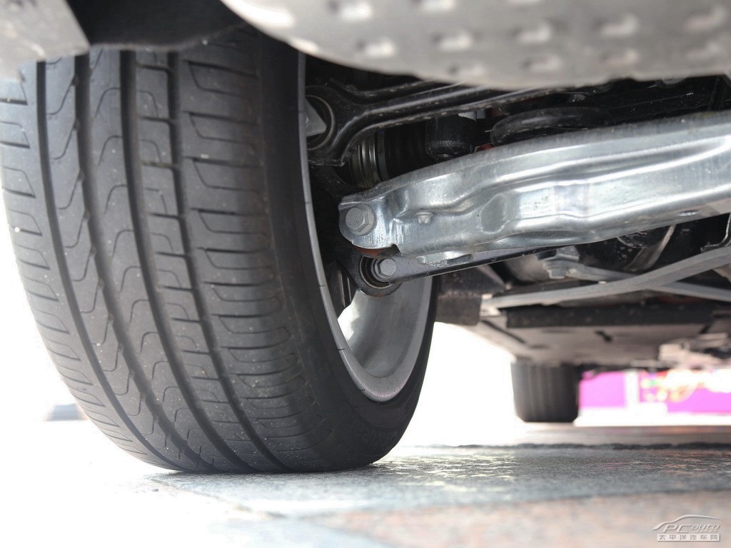 寶馬X1細節(jié)高清大圖