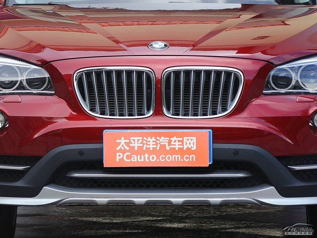 朱砂紅寶馬X1車頭外觀圖片