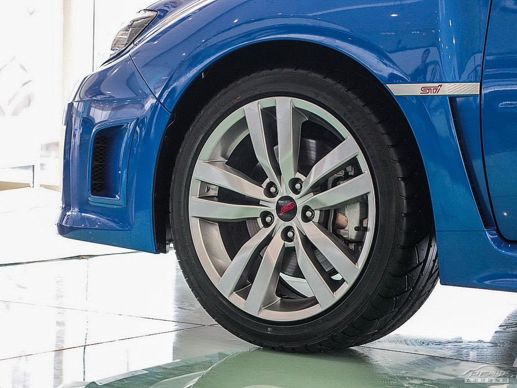 斯巴魯WRX外觀高清大圖