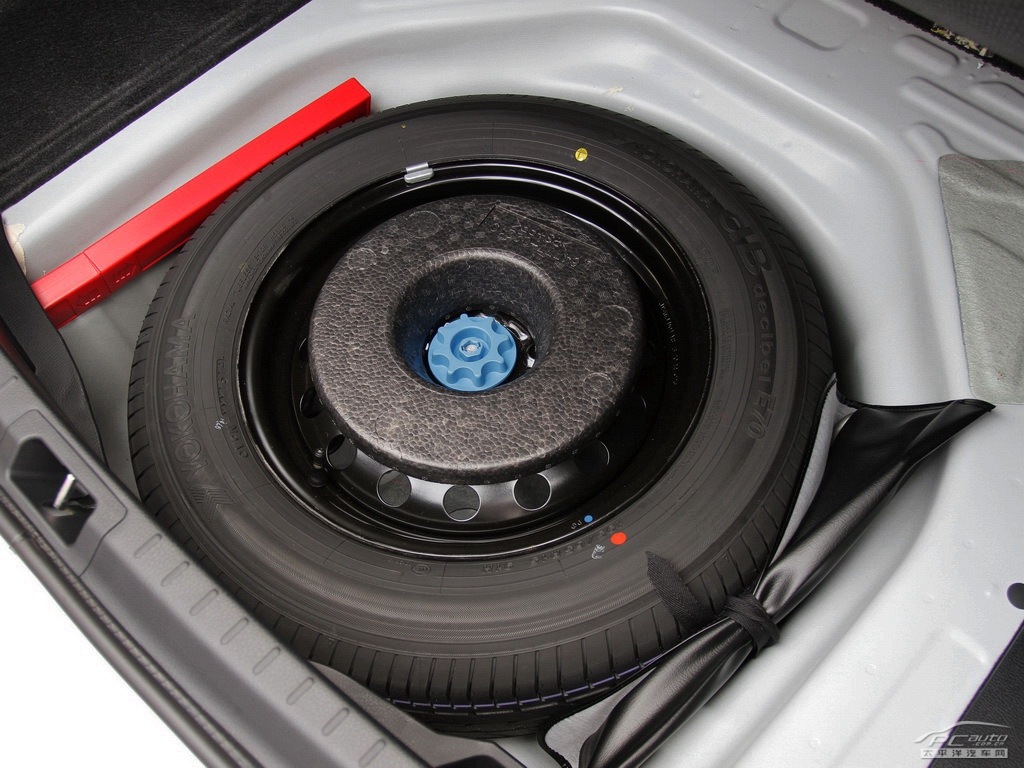 卡羅拉細節(jié)高清大圖