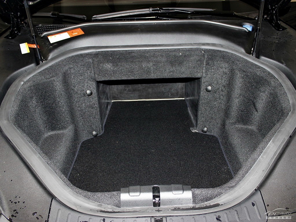 Model S空間高清大圖