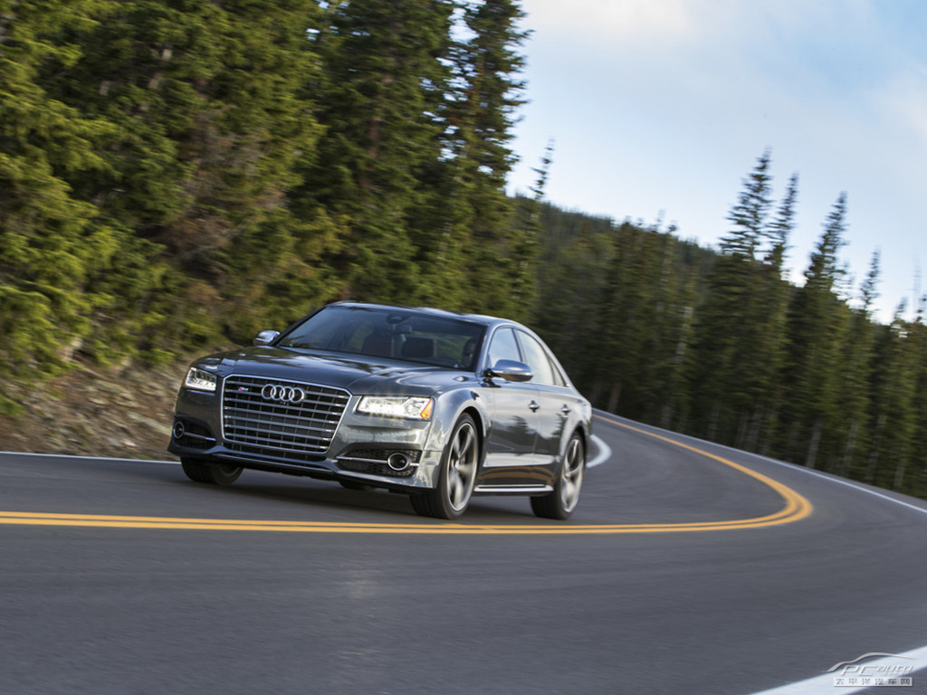 奧迪S8外觀高清大圖