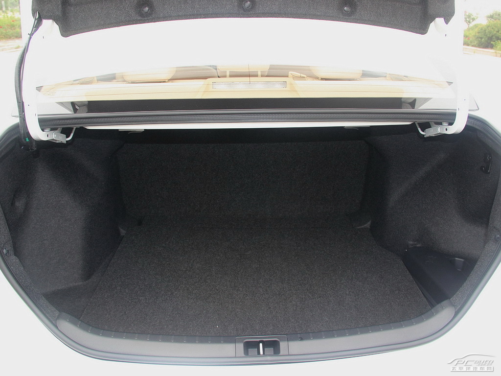 卡羅拉空間高清大圖