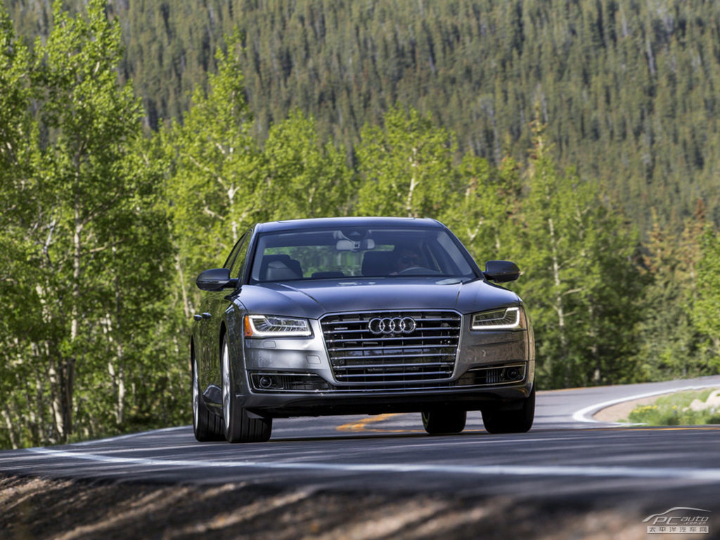 奧迪A8外觀高清大圖