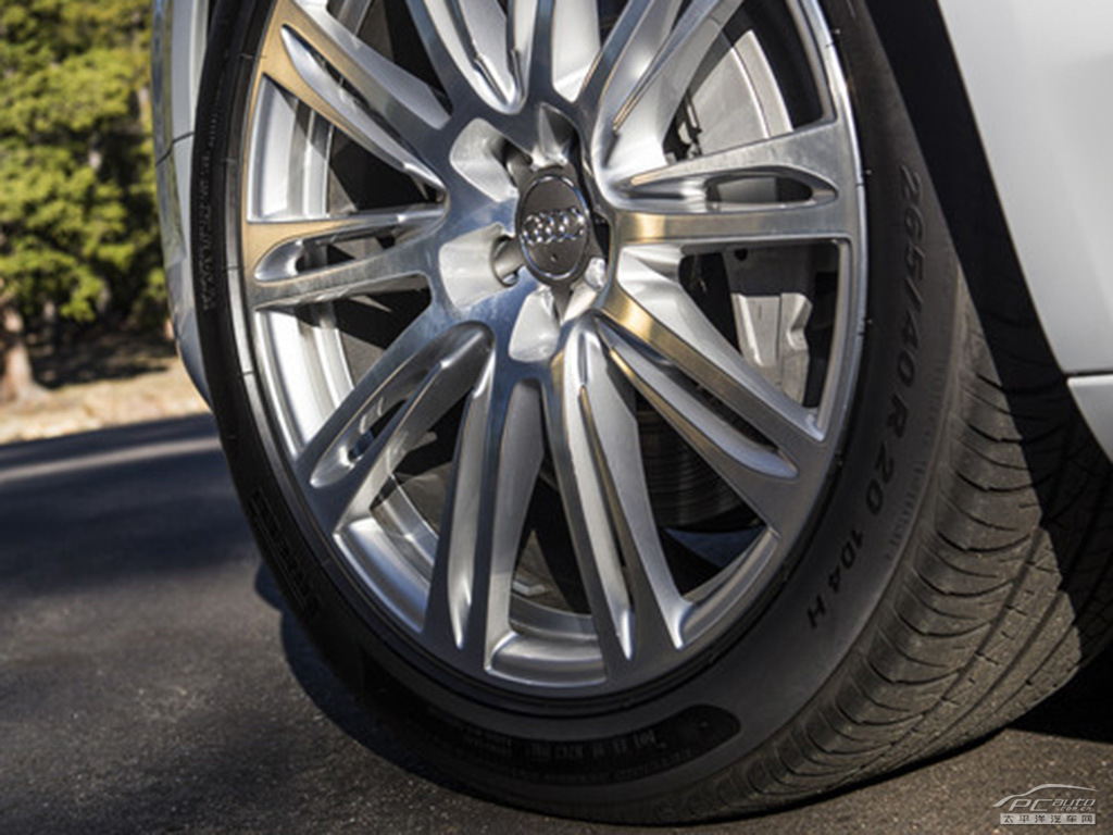 奧迪A8外觀高清大圖