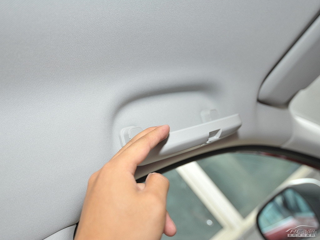 中國紅哈弗H2車廂內(nèi)飾圖片