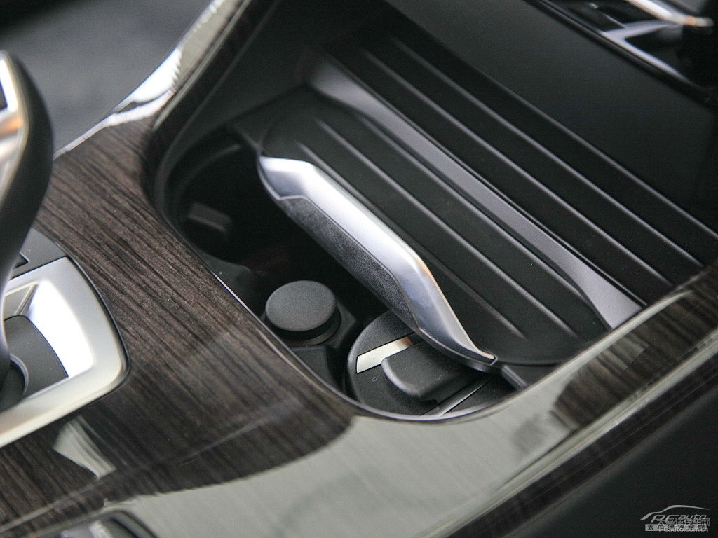 ѩɽ׌RX3(M(jn))п؃(ni)DƬ