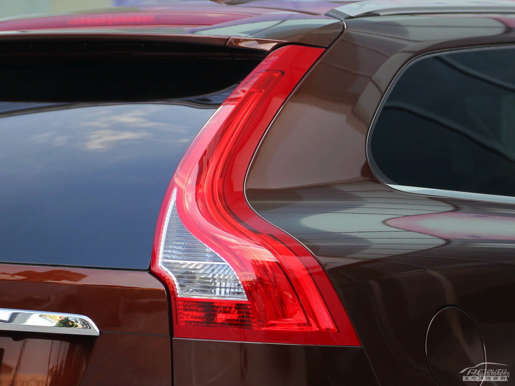 ɫ֠XC60(M)܇β^DƬ