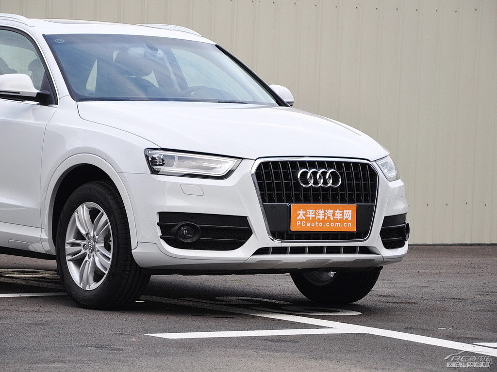 冰川白奧迪Q3車頭外觀圖片