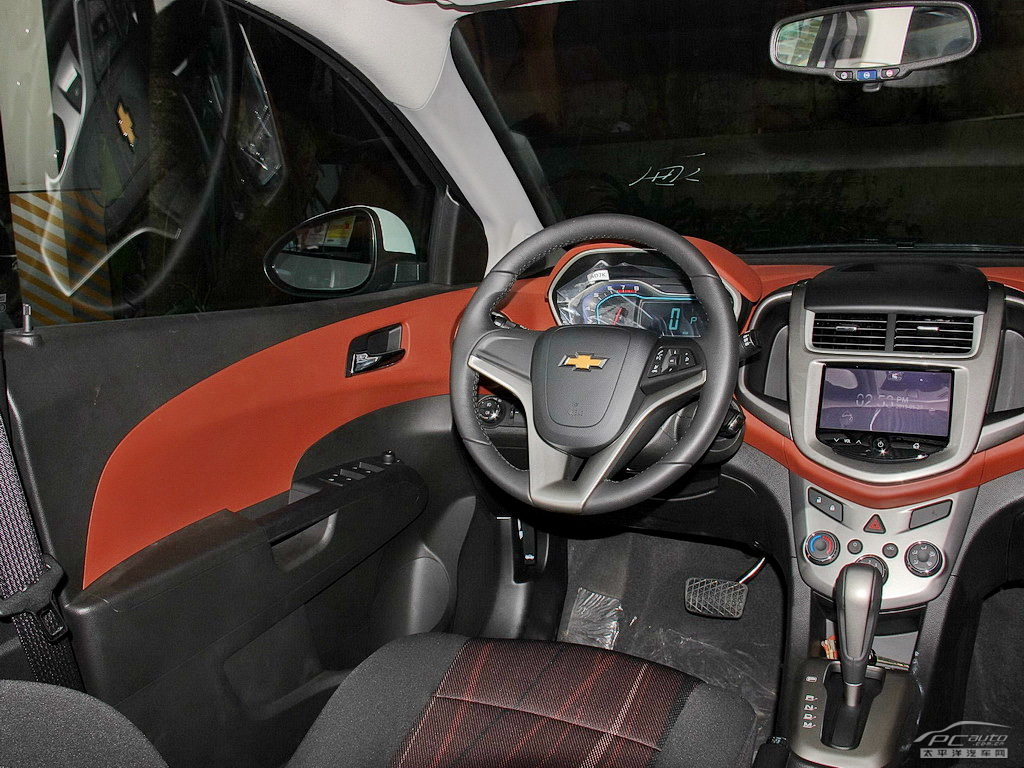 愛唯歐內(nèi)飾高清大圖