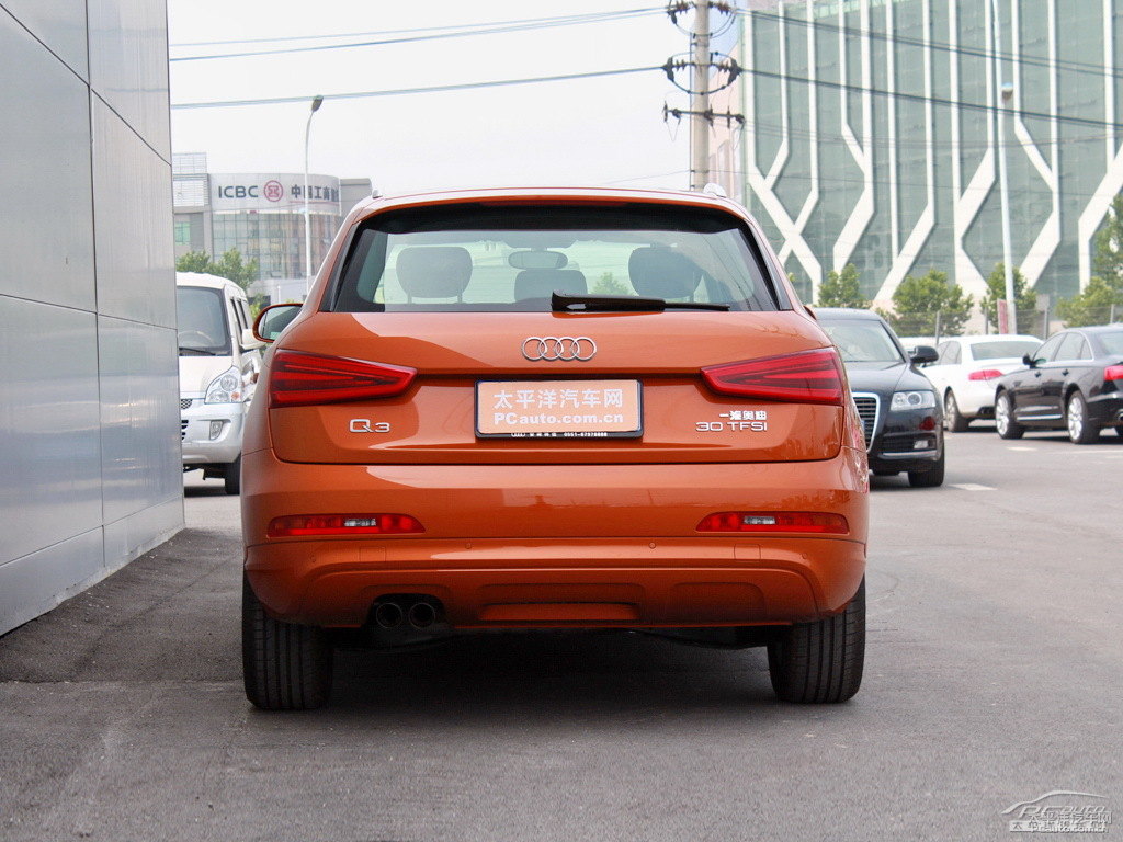 薩摩亞橙奧迪Q3整車外觀外觀圖片