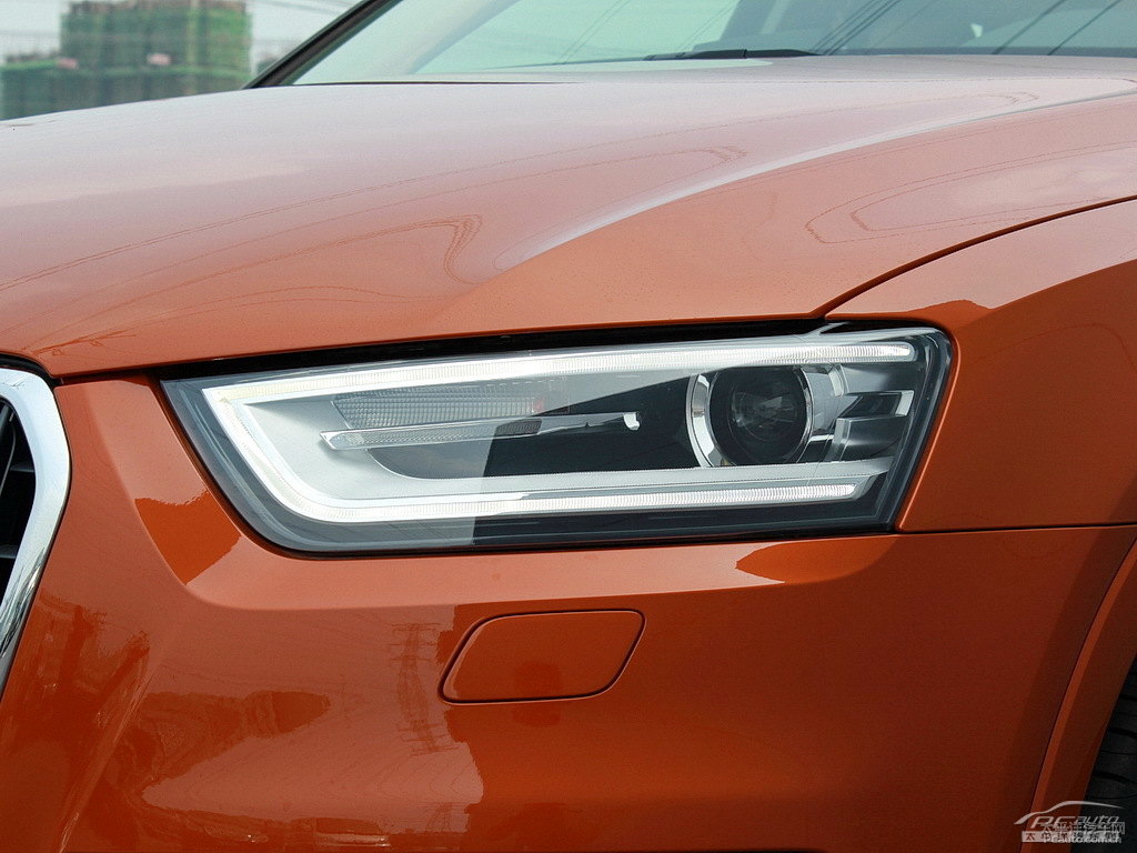 薩摩亞橙奧迪Q3車頭外觀圖片