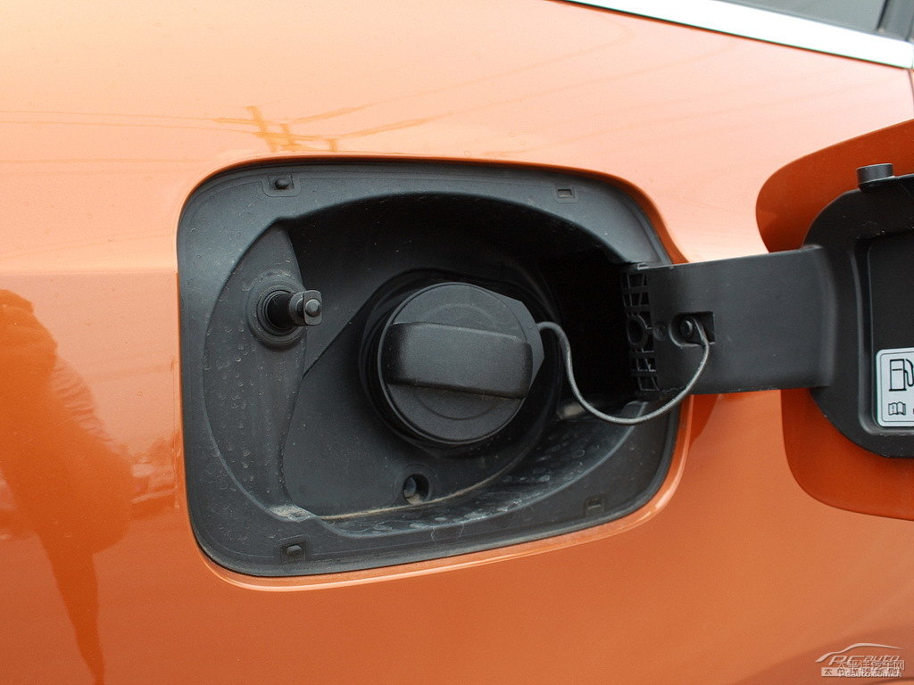 薩摩亞橙奧迪Q3車身外觀圖片