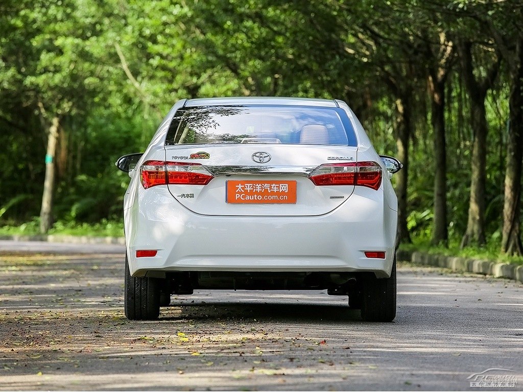 超級(jí)白色卡羅拉整車外觀外觀圖片