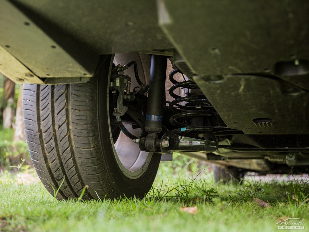 卡羅拉細(xì)節(jié)高清大圖