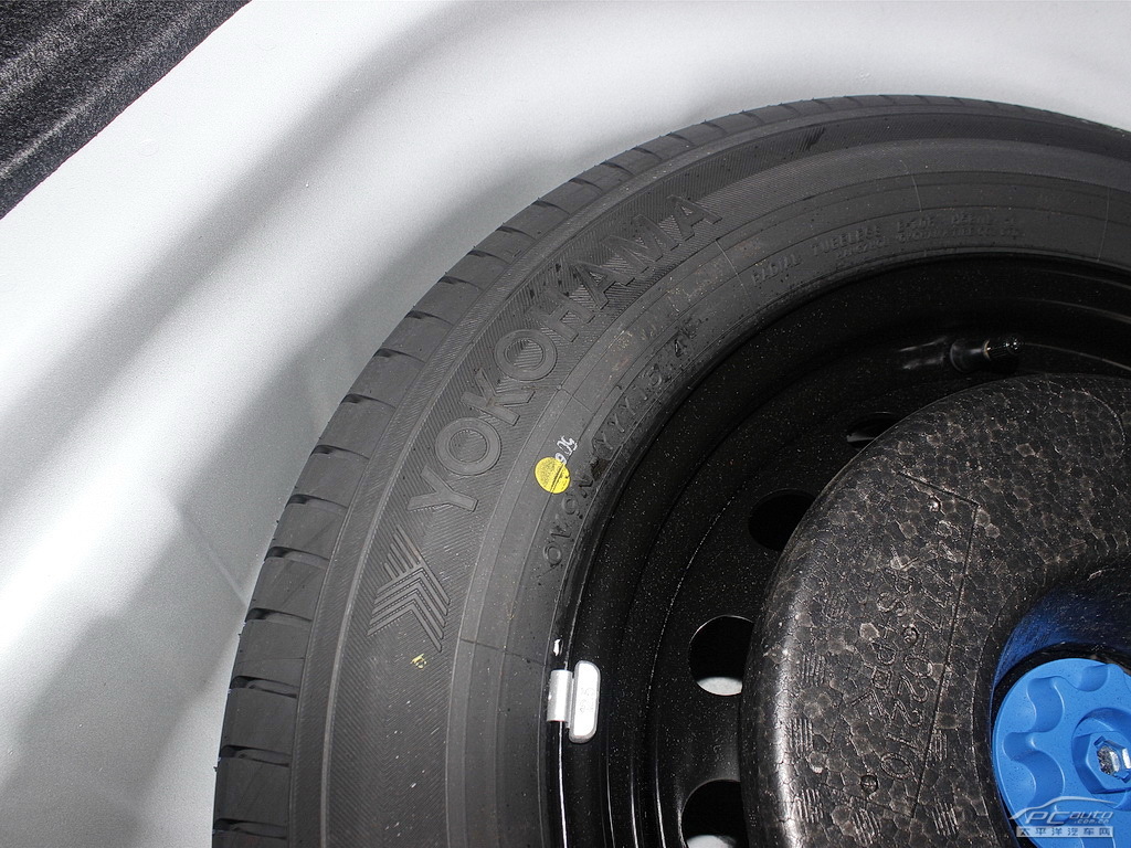 卡羅拉細(xì)節(jié)高清大圖