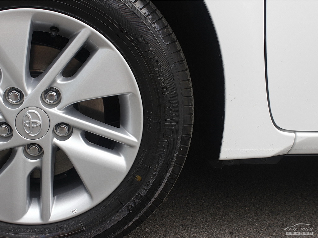 卡羅拉細(xì)節(jié)高清大圖