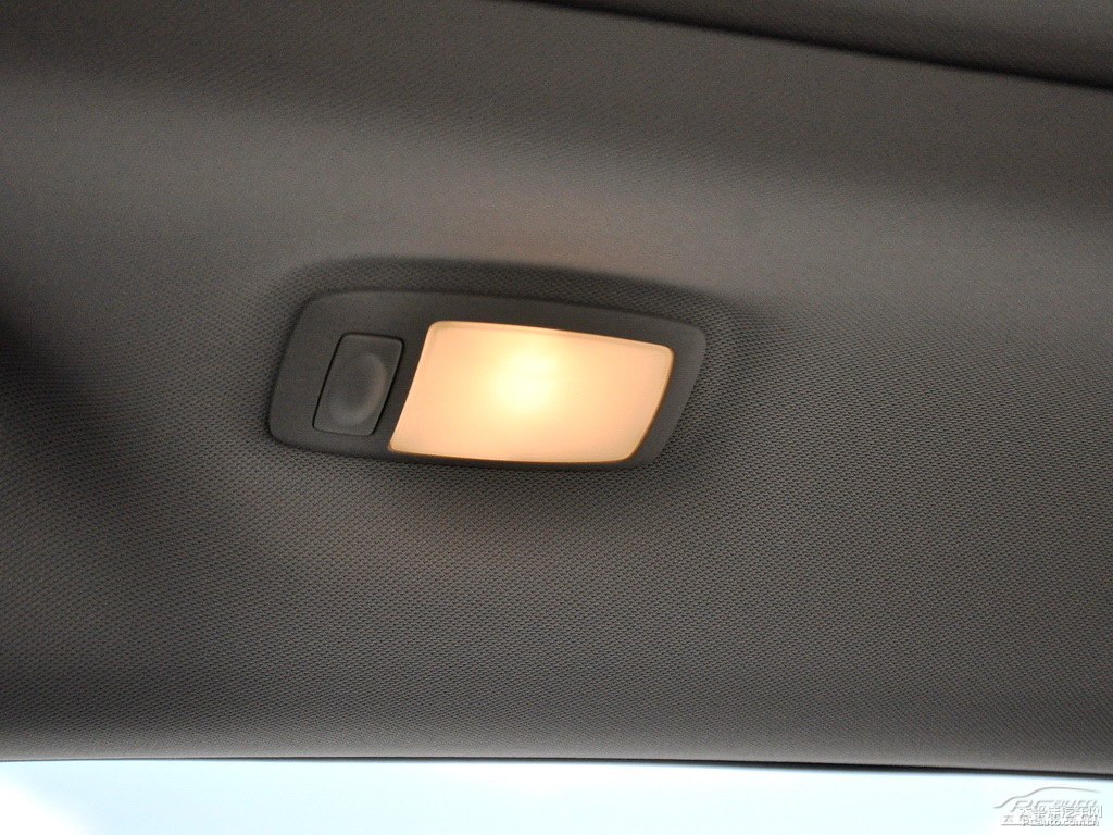 碧玉黑奇駿車廂內(nèi)飾圖片